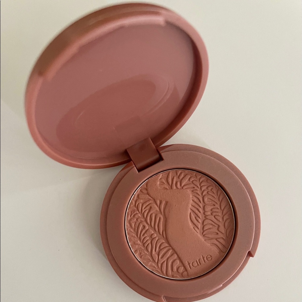 Tarte Mini 12 hour blush in Oasis